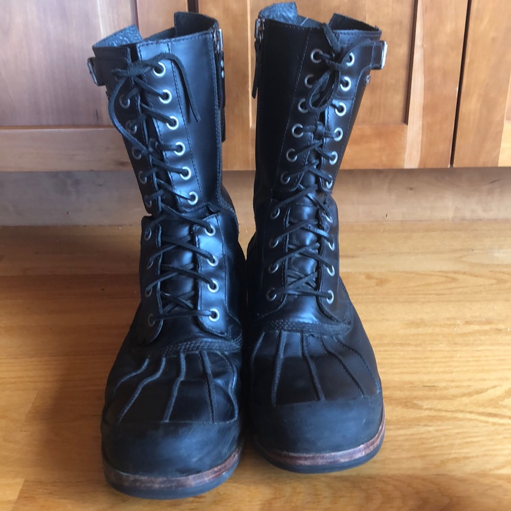 Men’s Lace-up Leather UGGS size 14